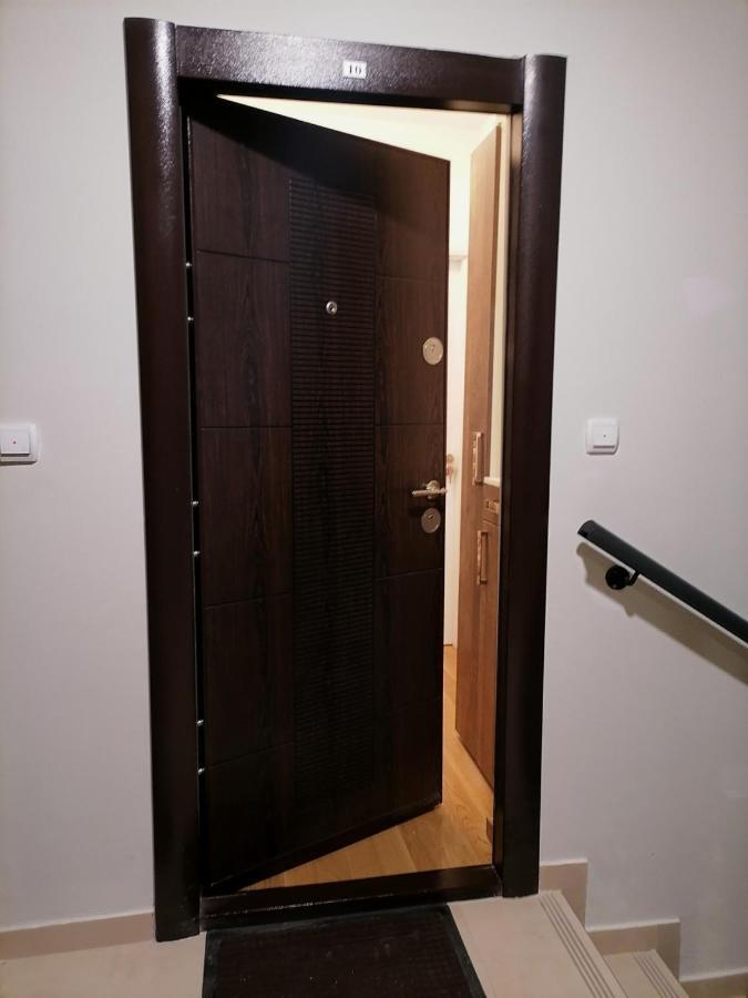 Apartman Ana Nis Exterior photo